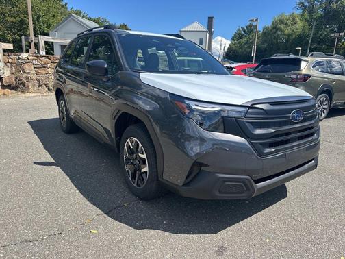 2025 Subaru Forester Base