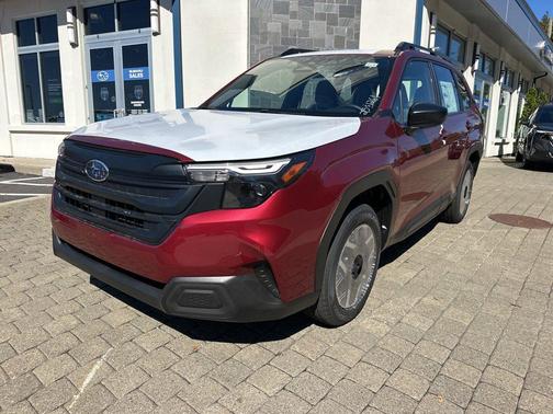 2025 Subaru Forester Base
