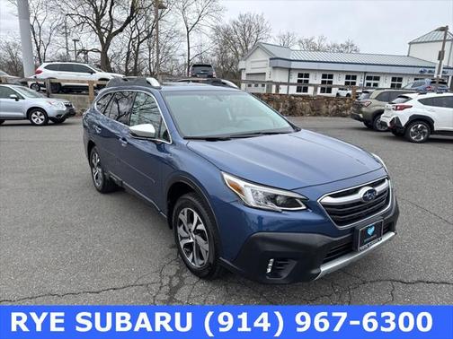 2022 Subaru Outback Touring
