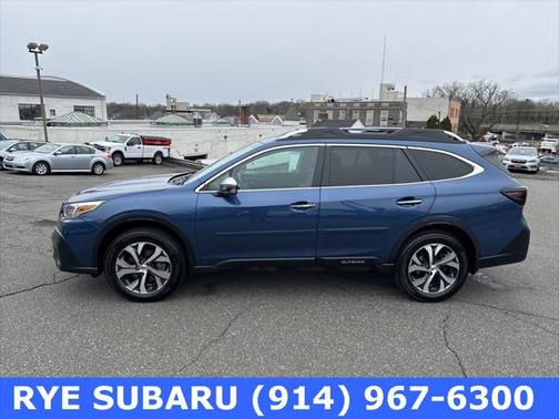 2022 Subaru Outback Touring