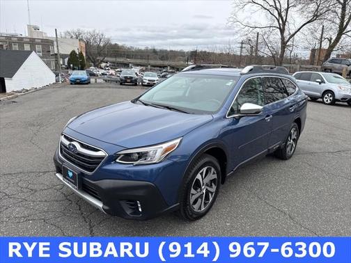 2022 Subaru Outback Touring