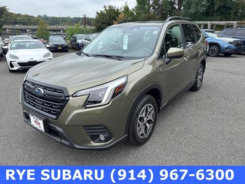 2023 Subaru Forester Premium
