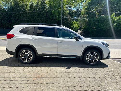 Crystal White Pearl 2026 Subaru Ascent Limited 7-Passenger