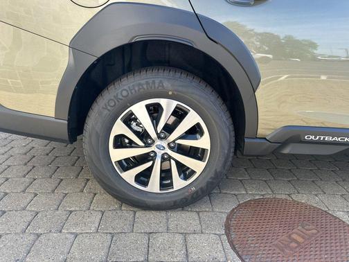 2025 Subaru Outback Premium