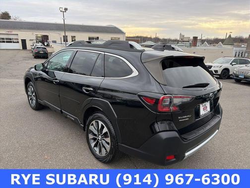 2023 Subaru Outback Touring