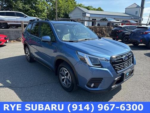 2022 Subaru Forester Premium