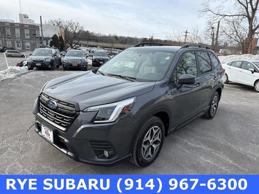 2023 Subaru Forester Premium