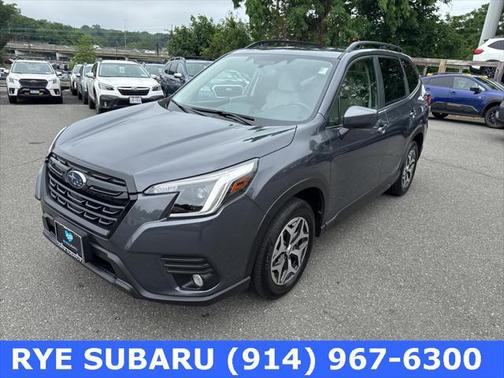 2022 Subaru Forester Premium