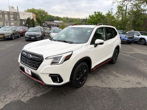 Crystal White Pearl 2023 Subaru Forester Sport