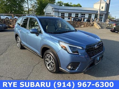 2022 Subaru Forester Premium