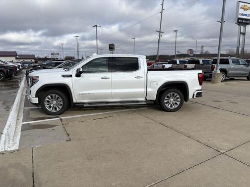 2025 GMC Sierra 1500 Denali
