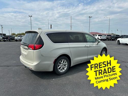2020 Chrysler Pacifica Touring