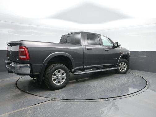2021 RAM 2500 Laramie Crew Cab 4x4 6'4' Box