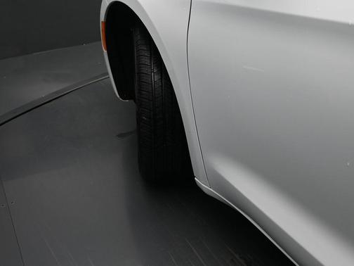 2024 Chrysler Pacifica Hybrid Premium S Appearance Pkg