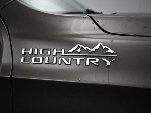 2021 Chevrolet Tahoe 4WD High Country