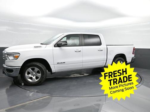 Bright White Clearcoat 2021 RAM 1500 Big Horn/Lone Star