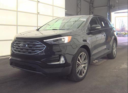 Agate Black Metallic 2023 Ford Edge Titanium