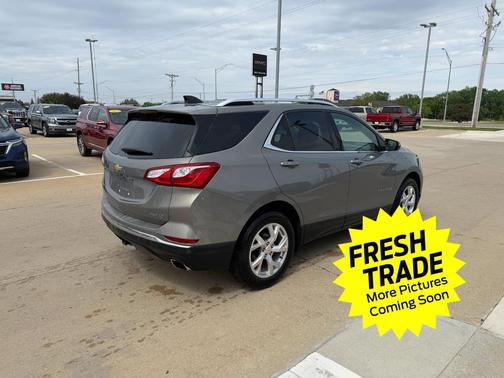 Pepperdust Metallic 2019 Chevrolet Equinox 1LT