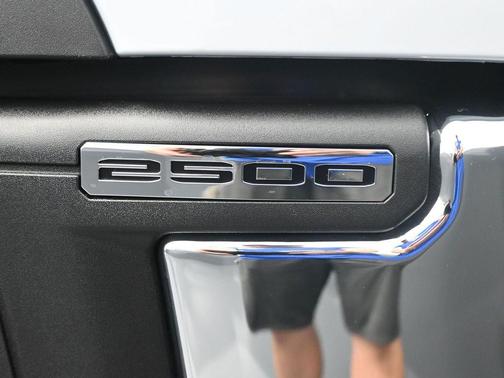 2026 GMC Sierra 2500 SLT