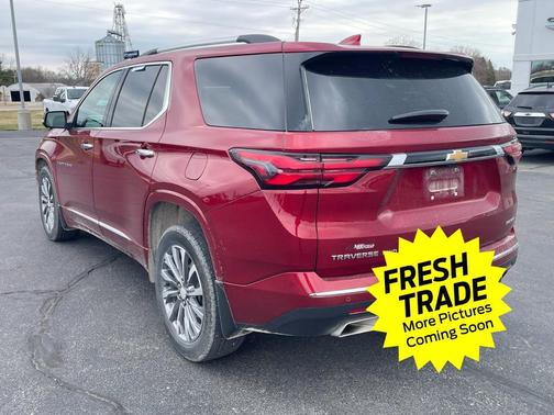 Radiant Red Tintcoat 2023 Chevrolet Traverse Premier