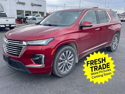 Radiant Red Tintcoat 2023 Chevrolet Traverse Premier