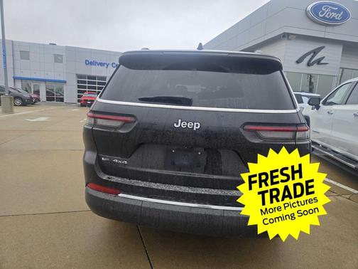 2022 Jeep Grand Cherokee L Laredo