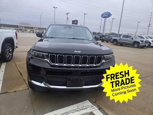 2022 Jeep Grand Cherokee L Laredo