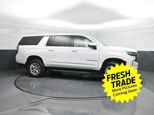 Summit White 2021 Chevrolet Suburban Premier