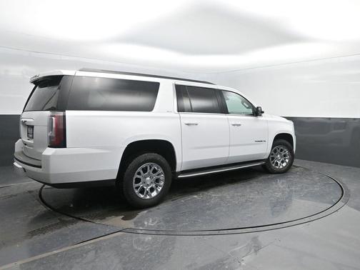 2017 GMC Yukon XL SLT