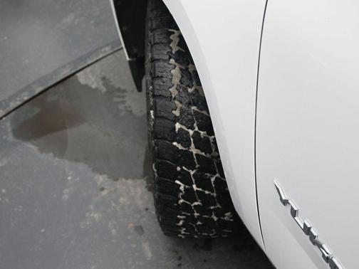 2017 GMC Yukon XL SLT