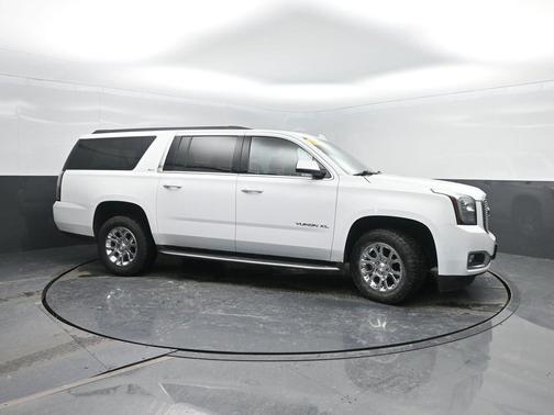 2017 GMC Yukon XL SLT