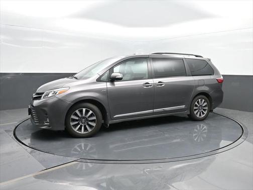 2019 Toyota Sienna Limited Premium