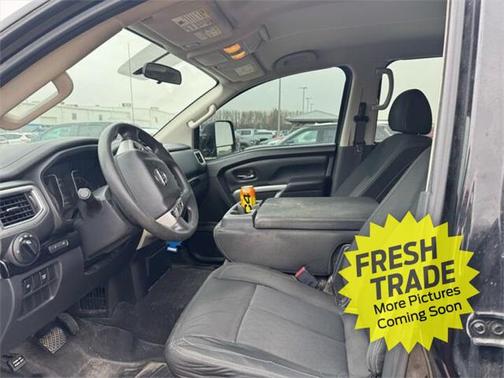 2017 Nissan Titan XD SV