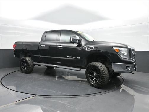 2017 Nissan Titan XD SV