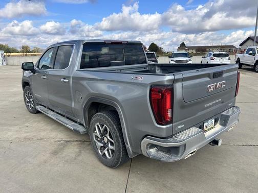 2023 GMC Sierra 1500 SLT