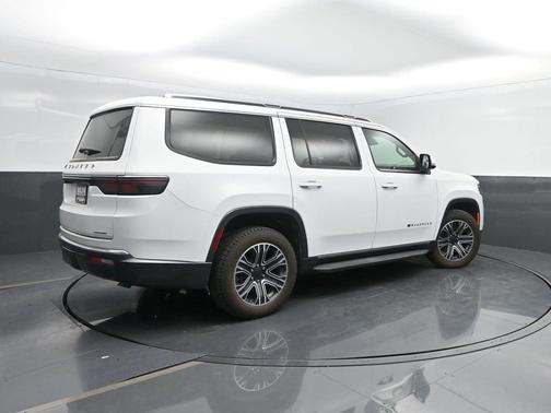 2022 Jeep Wagoneer Series III 4x4