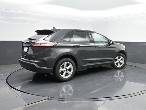2021 Ford Edge SE