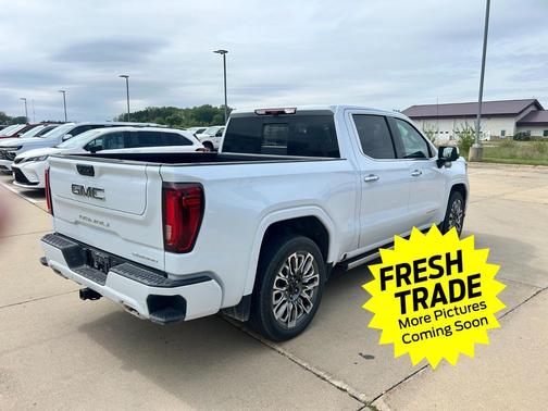 Glacier White Tricoat 2026 GMC Sierra 1500 Denali Ultimate