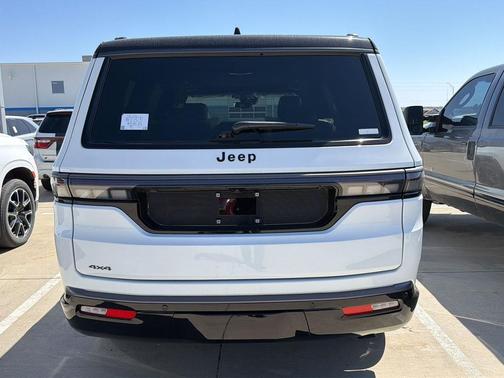 2026 Jeep Grand Wagoneer Summit Reserve 4x4