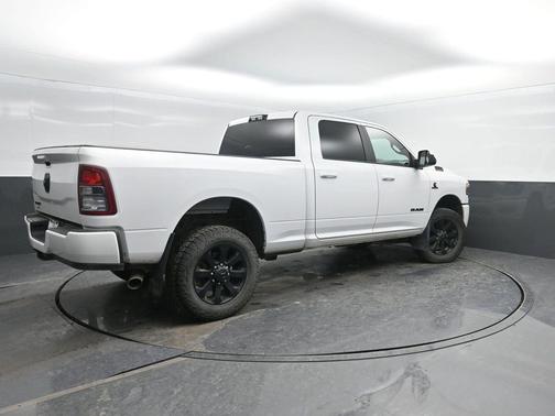 2020 RAM 2500 Big Horn Crew Cab 4X4 6'4' Box