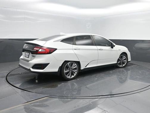 2018 Honda Clarity Plug-In Hybrid Touring