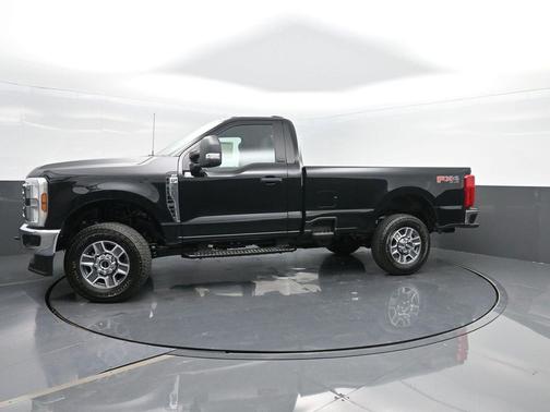 2025 Ford F-350 XLT