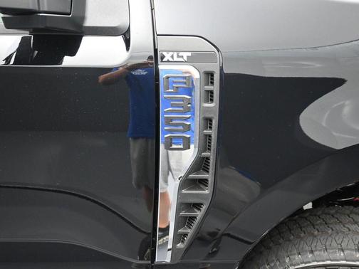 2025 Ford F-350 XLT