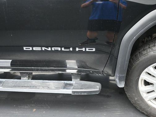 2024 GMC Sierra 2500 Denali