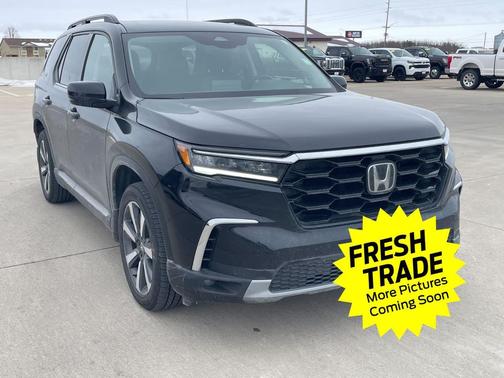 2025 Honda Pilot Touring 8-Passenger