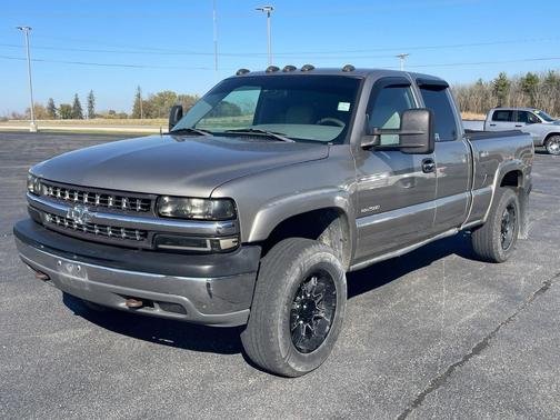 2001 Chevrolet Silverado 2500 LT Extended Cab