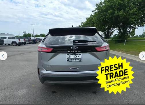 Iconic Silver 2024 Ford Edge SEL