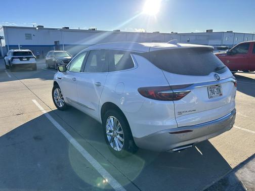 2021 Buick Enclave AWD Essence