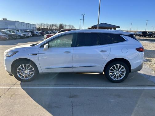 2021 Buick Enclave AWD Essence