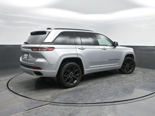 2024 Jeep Grand Cherokee 4xe Anniversary Edition